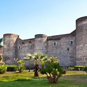 La Finestra Sul Castello Aeroporto di Catania Fontana Rossa